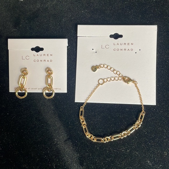 LC dangling chain link Earrings & chain link Bracelet, gold-tone, NWT. - Picture 14 of 16